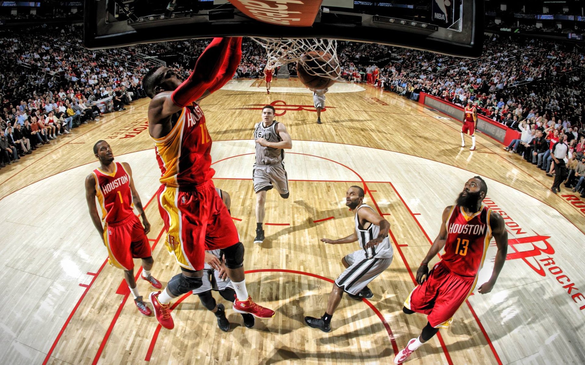 莱万多夫斯基跨界NBA引热议，当足球之王踏上篮球场|cq9电子官网